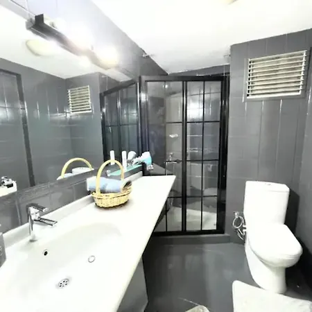 Appartement Los Lazos By Genoese Istanboel